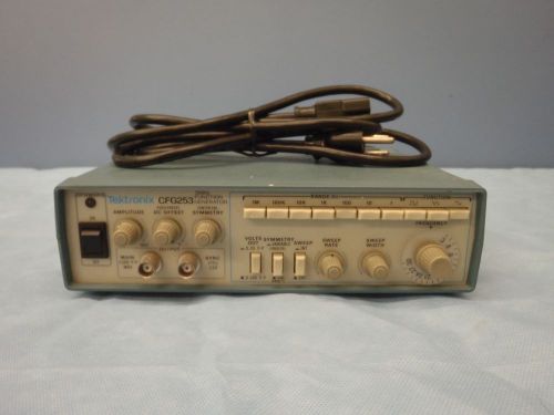Tektronix CFG253 3Mhz Funtion Generator with Power Cord
