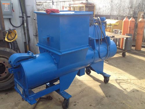 International dynetics model 10-t hydraulic can/garbage compactor crusher for sale
