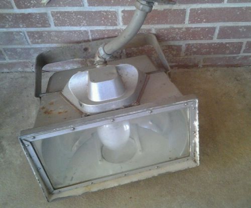 LARGE Steber outdoor stadiuM PARKING LOT light 250 watts bright!