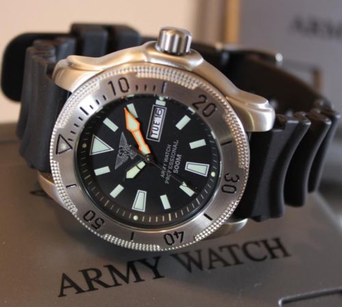 Military Watch, Professional Diver Watch, 50 atm, Seiko VX43e, Day &amp; Date, Light