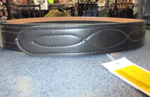 Safariland model 94 safari-laminate buckleless duty belt, lined, 2.25&#034; size 34 for sale
