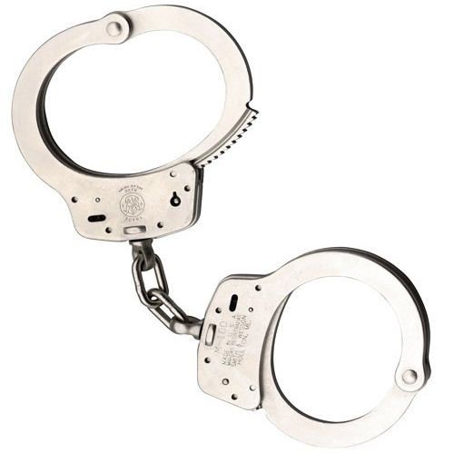 Smith &amp; wesson standard chain linked nickel police handcuffs - model 100 350103 for sale