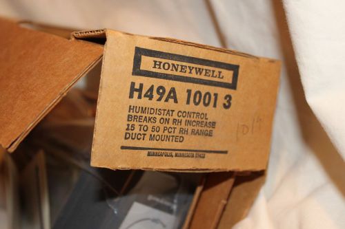 HONEYWELL H49A1019 120-240 VOLT DUCT MOUNT HUMIDISTAT NOS in Box