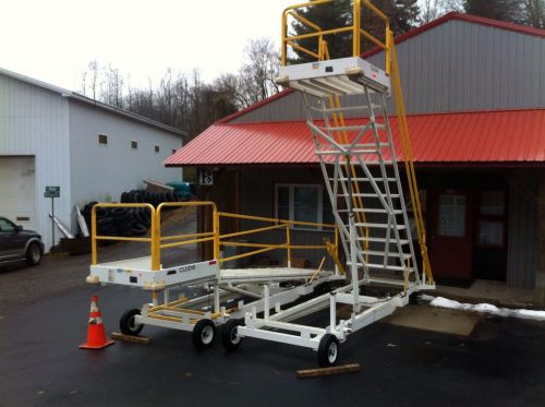 Truck, trailer or aircraft industrial maintenance stair platform hydraulic lift for sale