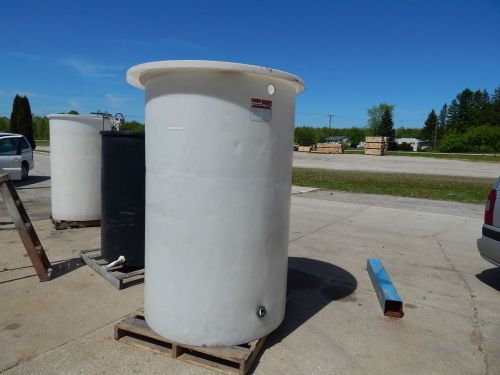 Chem-tainer 550 gallon open top flat bottom cylindrical tank with lid for sale