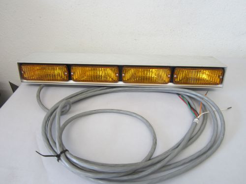 Whelen 500 Series 4 Amber Light, Light Bar, Traffic Advisor Control Bar Aluminum