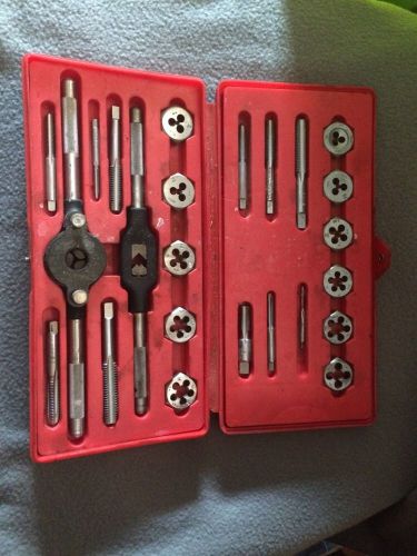 Vermont American Tap and Hex Die Set 24pc Set