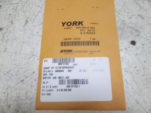 YORK 028-08312-002 KIT, GASKETS, AND O-RINGS *NEW OUT OF BOX*