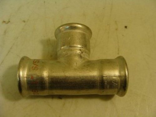 6811 New-No Box, Victaulic 1 IPS T-Pipe Fitting 1&#034;