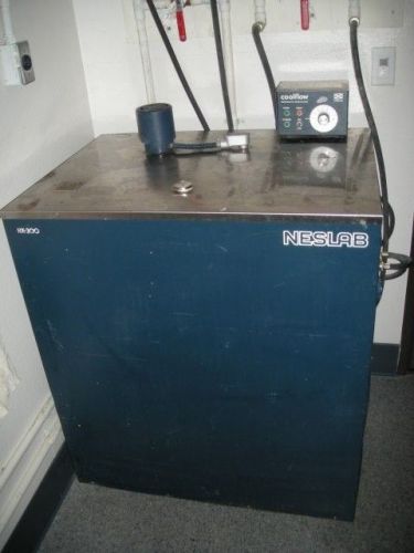 Neslab hx-300 water to water regulated supply with pump tu-5    l497 for sale