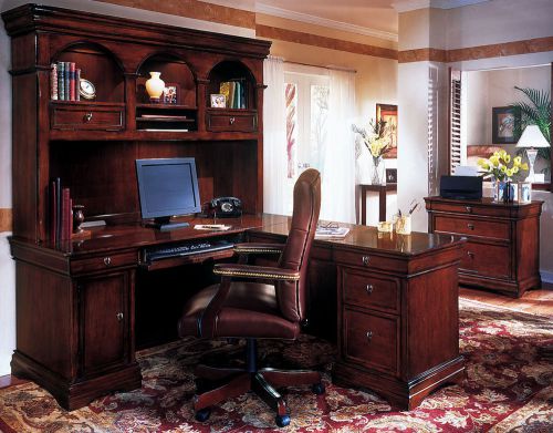 Traditional 3 Piece Dark Office L Desk and Hutch Set