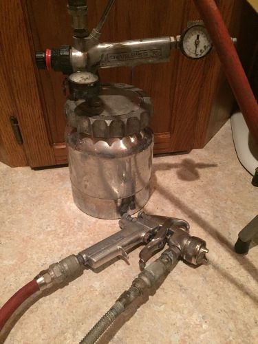 Vintage devilbiss no.jga-502 paint spray gun with tank, hose, regulator &amp; gauge for sale