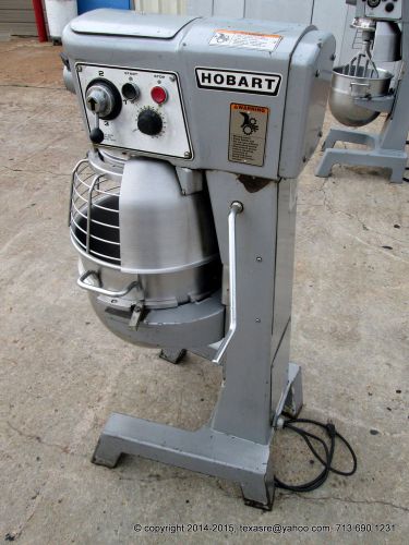 Hobart 30qt dough mixer  w/ guard 1 bowl &amp; 1 attachment,30 qt d300 w/timer for sale