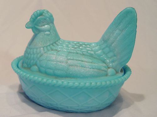 Vintage Blue Milk Glass Hen on Nest Opaque. 4.5&#034; Tall