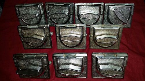 (10) used 25 cent coin mechanism for 1800 vending machines for parts