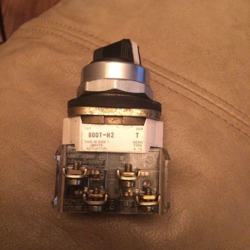 Allen-Bradley Selector Switch 800T-H2, Ser T Used Great Working Condition Cheap!