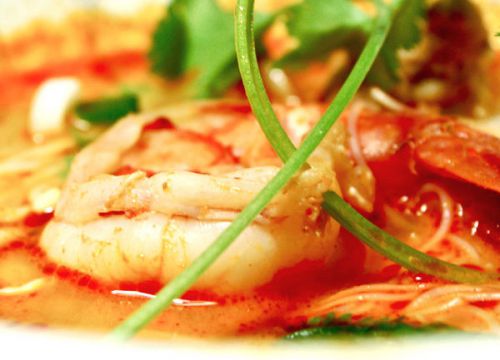 Tom yum kung DIY recipe simple and popular Thai hot and sour soup Mail Copy