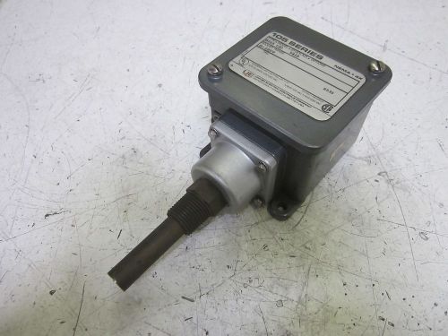 United electric b105-120-9410 temp controller 0-225f 125/250vac*new out of box* for sale