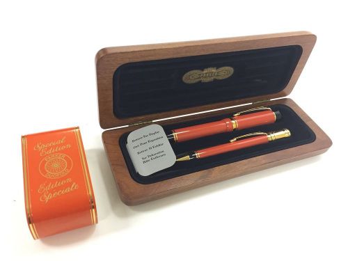 Parker Duofold Special Edition Orange Fountain Pen 18K Gold
