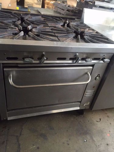 Montague 36&#034; Range with 4 Large Burners
