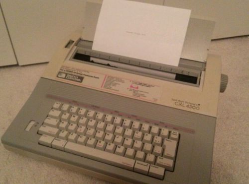 Smith corona electric typewriter CXL 4300: spell right dictionary,word eraser...