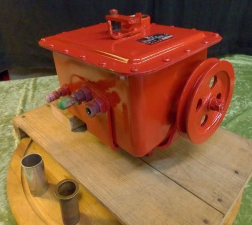 Vintage massey harris 80 90 combine bendix hydraulic pump in tank with pulley for sale