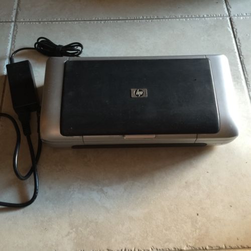 HP DESKJET 460  MOBILE PRINTER WITH POWER CORDS AND BATTERY