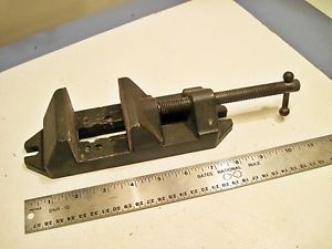 Small Machinist Vise With 2 1/4&#034; Jaws