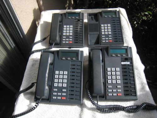 Lot of 4 Toshiba DKT2010-SD phones working pulls # 157