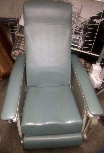 Invacare new jeri chair, mint green, adjustable reclining settings great c for sale