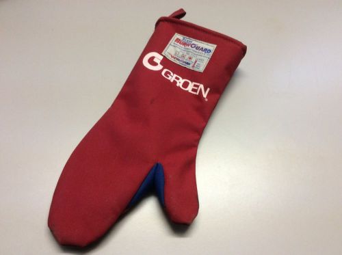 Tucker Burn Guard Oven Mitt