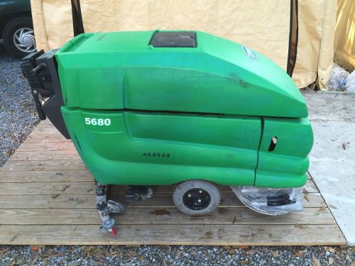 Tennant 5680 refurbished floor scrubber 28&#034; walk behind 117 hours only! for sale
