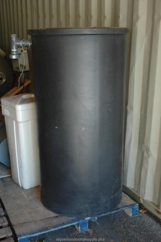 175 gallon black poly polypropylene mixing storage tank with cover for sale