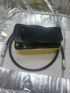 Air Hydraulic Pump Hydraulic Pressure Foot Pump Yellow