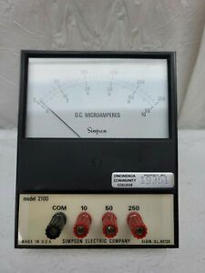 Vintage SIMPSON Electric MODEL 2100 DC Volts Voltmeter - USA