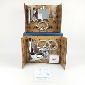 T&amp;S Brass EC-3103-VF05 Chekpoint Electronic Deck Mount 4&#034; Center Faucet