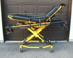 Stryker Power PRO XT Gurney 6500 Ambulance Cot, COMES WITH 2 BATTERIES &amp; 1 CHARG