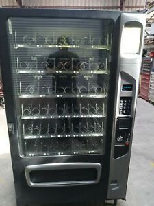 Wittern 3575 Vending Snack Machine complete w Bill validator &amp; coin mech NICE!!