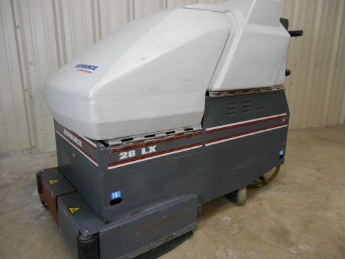 Advance 28lx self-propelled floor scrubber for sale