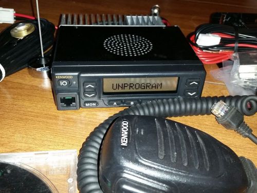 Kenwood tk880-1 , 25 watts, uhf ( 450-490 ) mhz radio complete package for sale