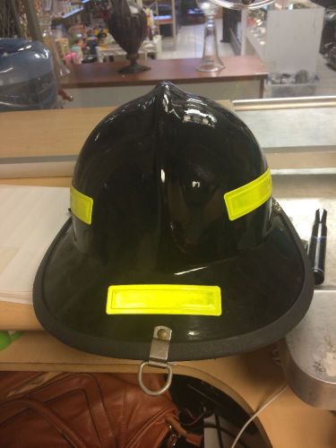 Cairns Helmets C-MOD Fire Helmet