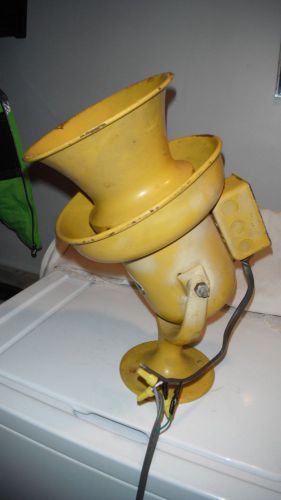 Vintage federal signal siren  model d  works for sale