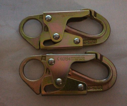 PenSafe Double lock Carbiners