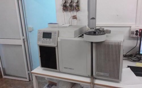 Varian cp-3800 gc with sotware, pc, autosampler cp 8400, ion tramp for sale