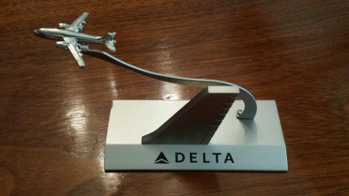 Delta Airlines desk top Business card holder paperweight