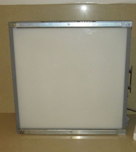 LIGHT BOX / VIEWER / ILLUMINATOR Viewer Light Box 23X22