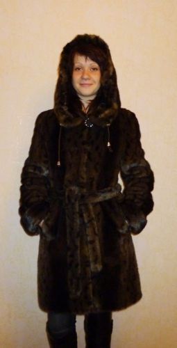 Women&#039;s clothes  fur coat artificial  average length m size - 12 usa for sale