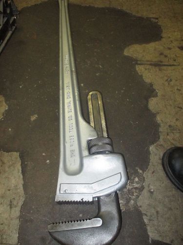Ridgid 48&#034;  aluminum pipe wrench 5&#034; pipe capacity for sale