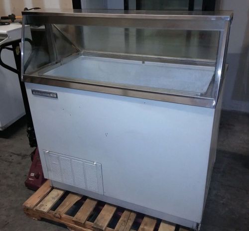 Kelvinator 8HR, 47&#039;&#039; Ice Cream Dipping Cabinet