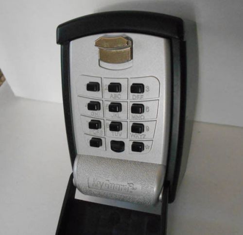 KeyGuard Pro Punch Button Pro Wall Mount Realtor Lock Box SL-590